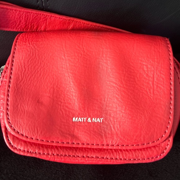Matt & Nat Bold Red Crossbody Bag - Picture 6 of 13